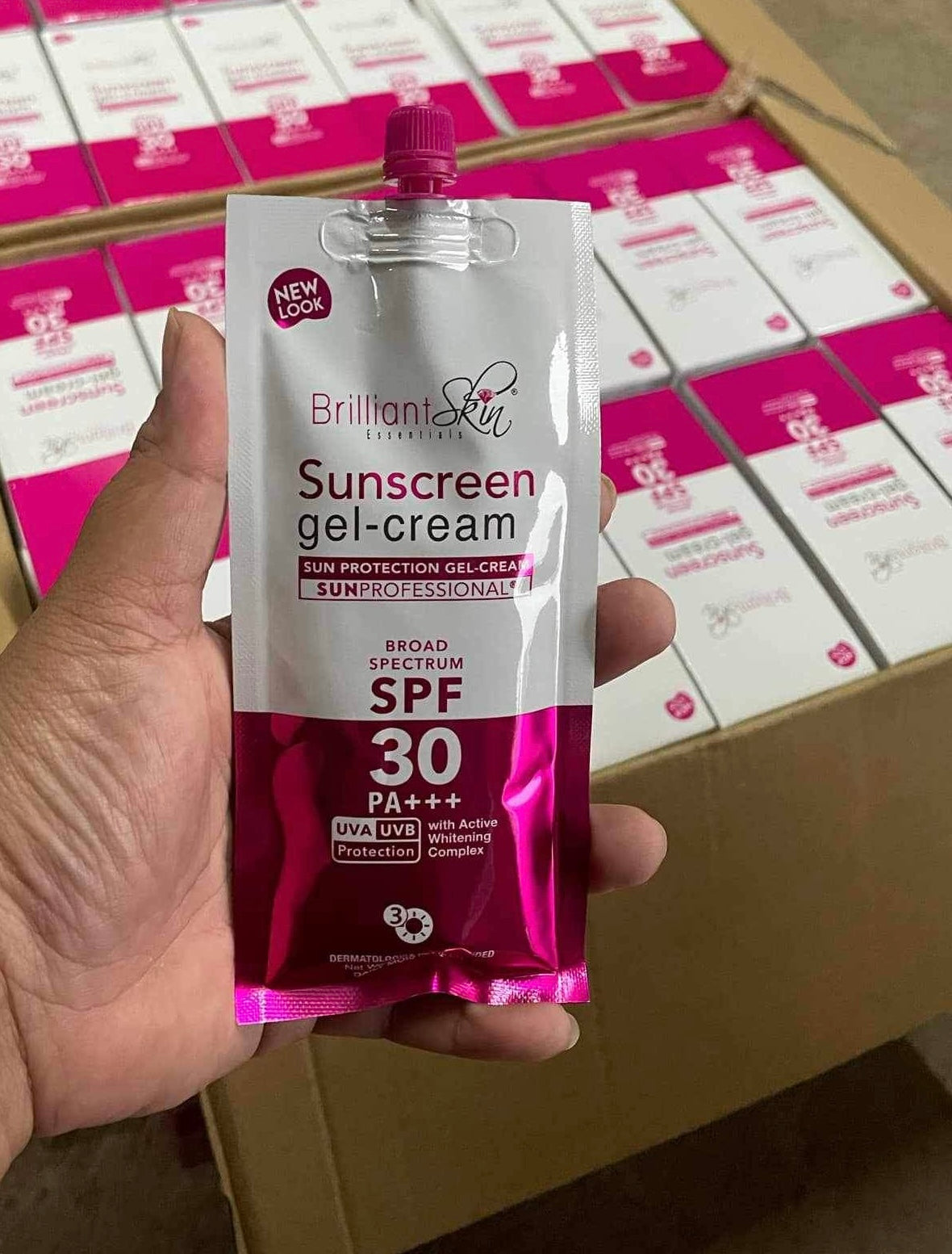 Brilliant Skin Essentials Sunscreen Gel-cream SPF30 (50g) -White Cream Content